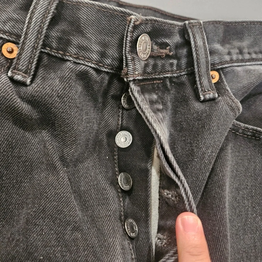 Levi's 501 Original Fit Jeans Mens 33x32 Black Straight Button Fly